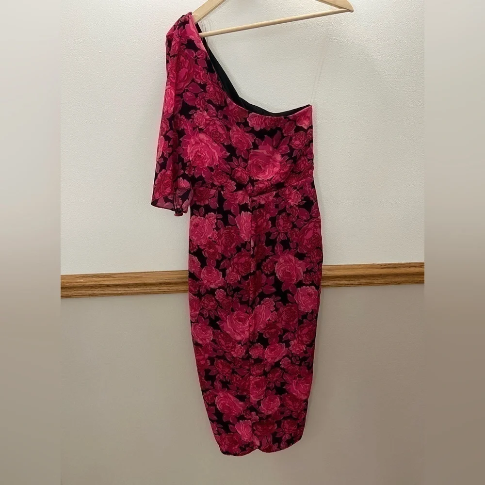 EUC Talulah Floral One Shoulder Roses Midi Dress Size Medium